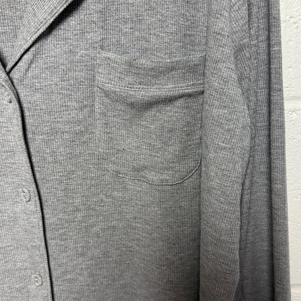 SKIMS Light Gray Lounge Top - Picture 4 of 6